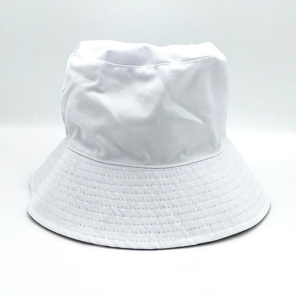 NWT Alice + Olivia x FabFitFun Reversible Bucket Hat Black & White Daisy Print